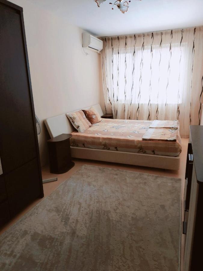 Modern Apartment In Burgas Extérieur photo